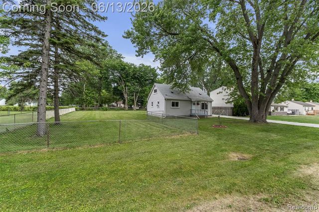 14470 Syracuse Street, Taylor, MI 48180
