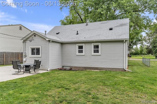 14470 Syracuse Street, Taylor, MI 48180