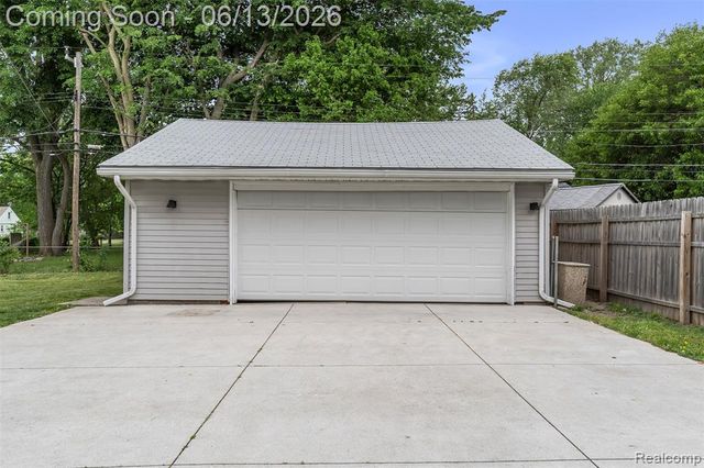 14470 Syracuse Street, Taylor, MI 48180