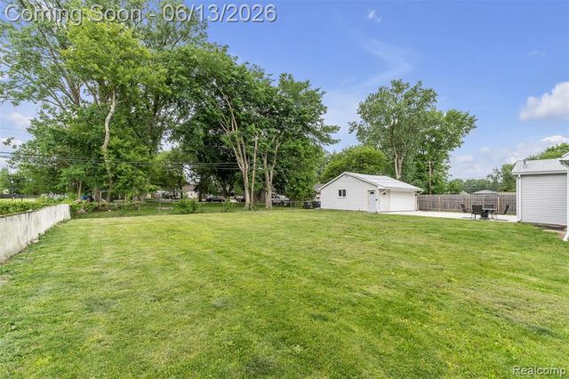 14470 Syracuse Street, Taylor, MI 48180