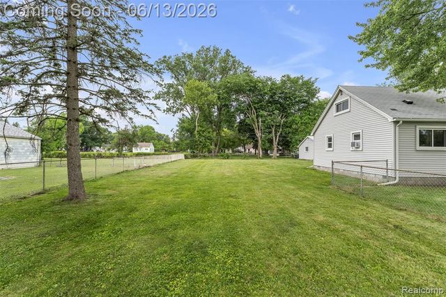 14470 Syracuse Street, Taylor, MI 48180