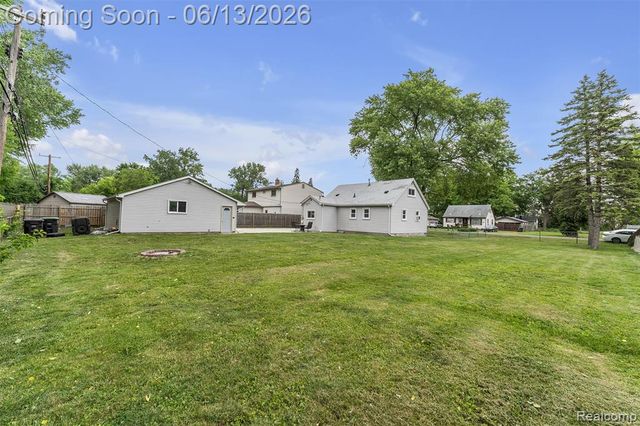 14470 Syracuse Street, Taylor, MI 48180