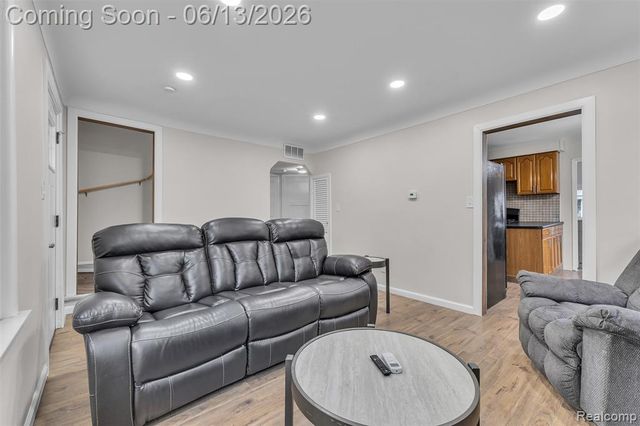 14470 Syracuse Street, Taylor, MI 48180