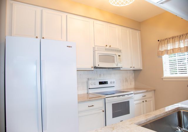 24031 Fairlane Boulevard, Woodhaven, MI 48183