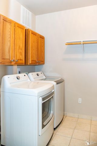 24031 Fairlane Boulevard, Woodhaven, MI 48183