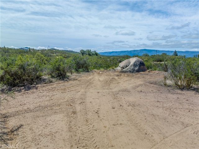 576 Derby, Aguanga, CA 92536