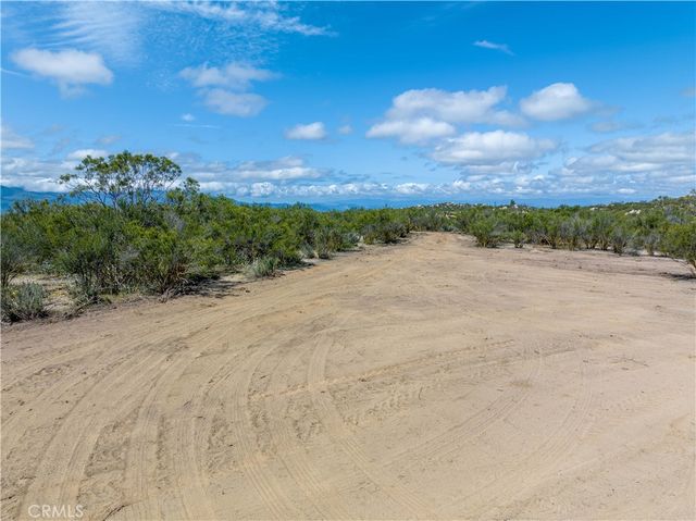 576 Derby, Aguanga, CA 92536