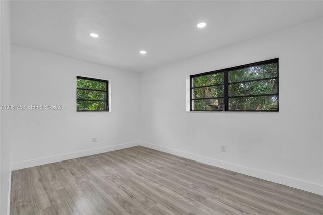 1265 NE 201st Terrace, Miami, FL 33179