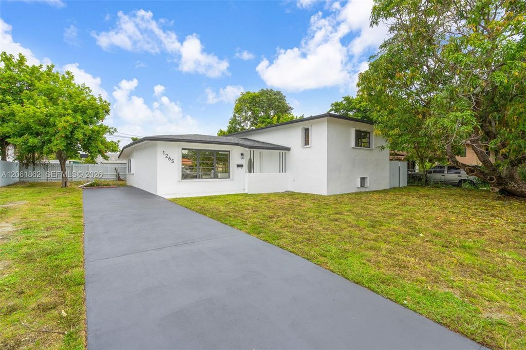1265 NE 201st Terrace, Miami, FL 33179