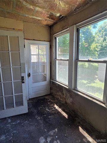 3512 Halliday Avenue, St Louis, MO 63118