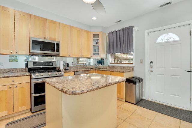 4714 S Evans Avenue 3N, Chicago, IL 60615