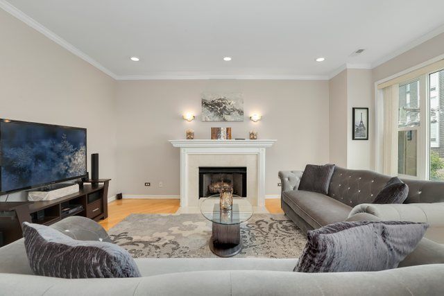 4714 S Evans Avenue 3N, Chicago, IL 60615