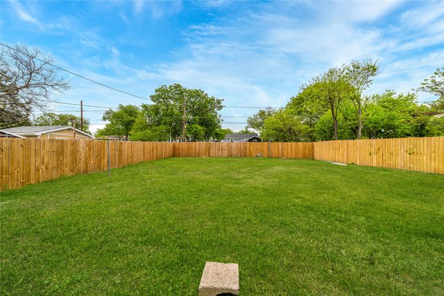 3134 Alaska Avenue, Dallas, TX 75216