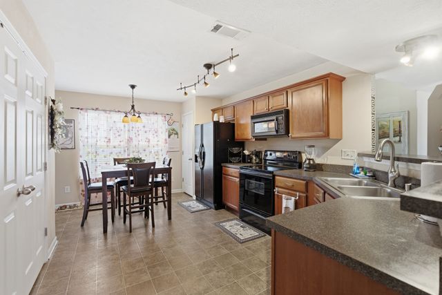 3134 George Buchanan Dr, La Vergne, TN 37086