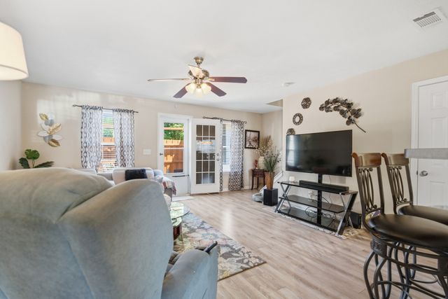 3134 George Buchanan Dr, La Vergne, TN 37086