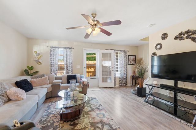 3134 George Buchanan Dr, La Vergne, TN 37086