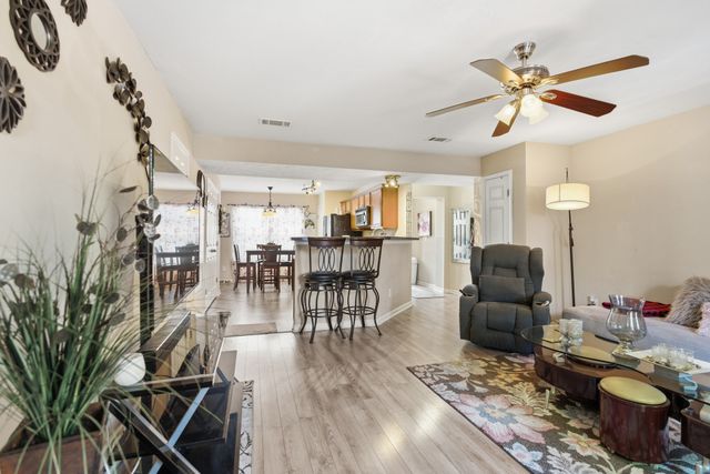 3134 George Buchanan Dr, La Vergne, TN 37086