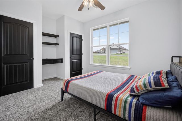 2313 Lions Pride Way, Blanchard, OK 73010
