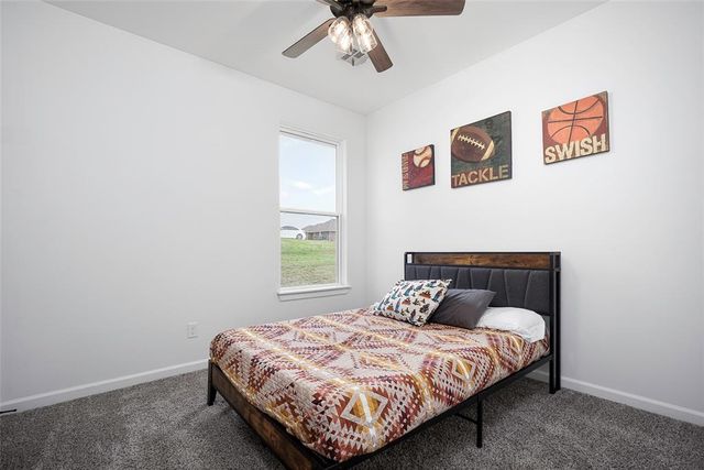 2313 Lions Pride Way, Blanchard, OK 73010