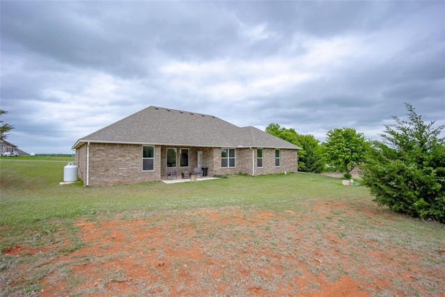 2313 Lions Pride Way, Blanchard, OK 73010