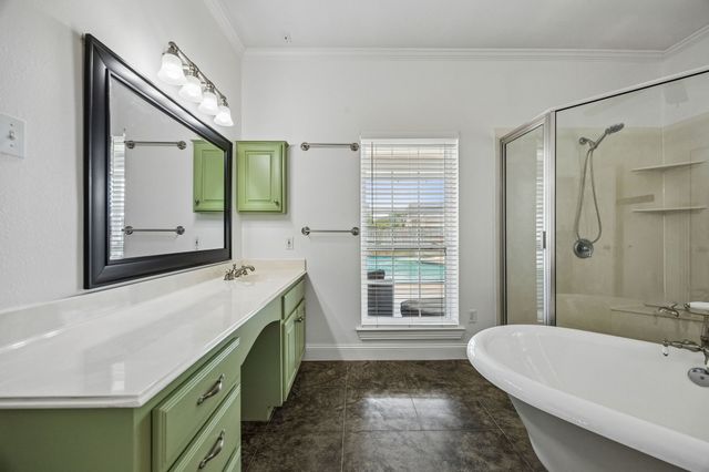 107 N Westlake Drive, Leonard, TX 75452