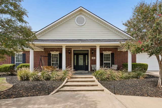 107 N Westlake Drive, Leonard, TX 75452