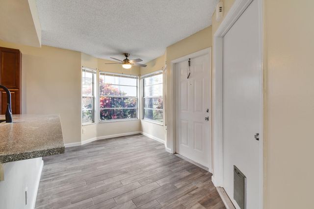 1475 Lake Mango Way, West Palm Beach, FL 33406