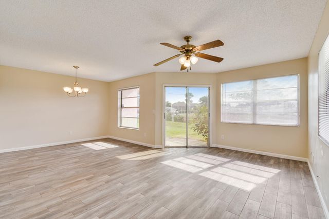 1475 Lake Mango Way, West Palm Beach, FL 33406