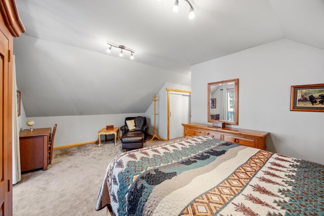 21146 Donner Pass Road, Soda Springs, CA 95728