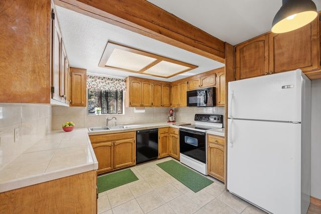 21146 Donner Pass Road, Soda Springs, CA 95728