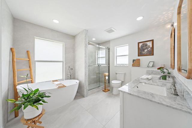 9831 Hyacinth Circle S, Palm Beach Gardens, FL 33410