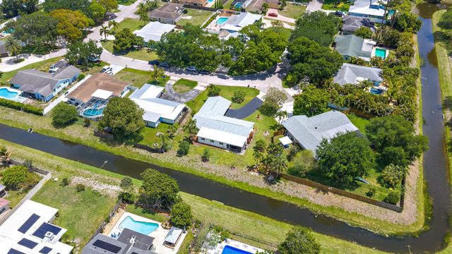 9831 Hyacinth Circle S, Palm Beach Gardens, FL 33410