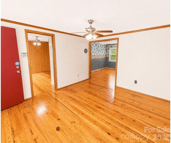 102 Aderholdt Road, Bessemer City, NC 28016