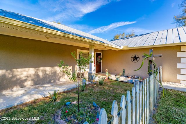 6413 Peterson Road, Fort Pierce, FL 34945