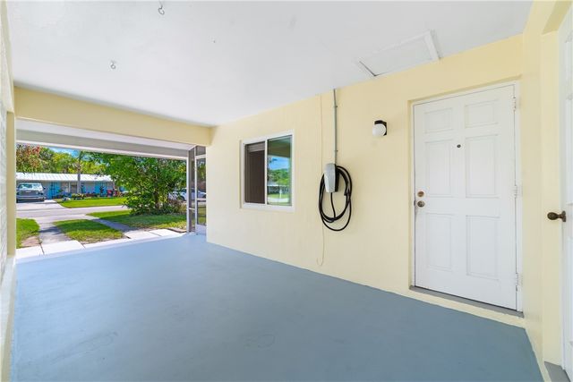 1751 5th Avenue, Vero Beach, FL 32960