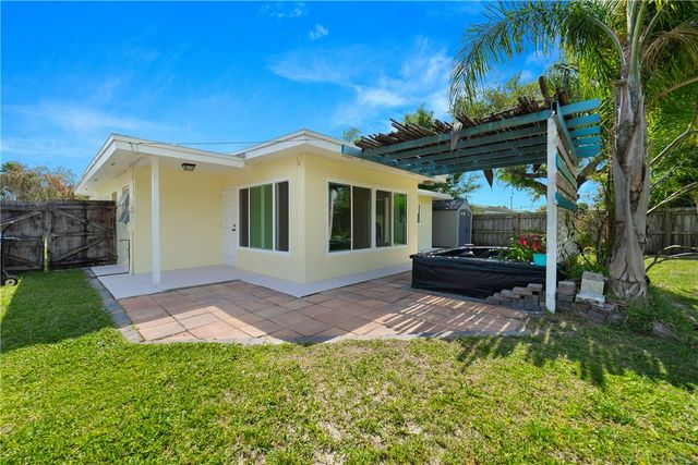 1751 5th Avenue, Vero Beach, FL 32960