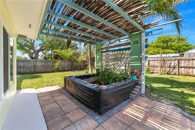 1751 5th Avenue, Vero Beach, FL 32960