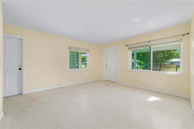 1751 5th Avenue, Vero Beach, FL 32960