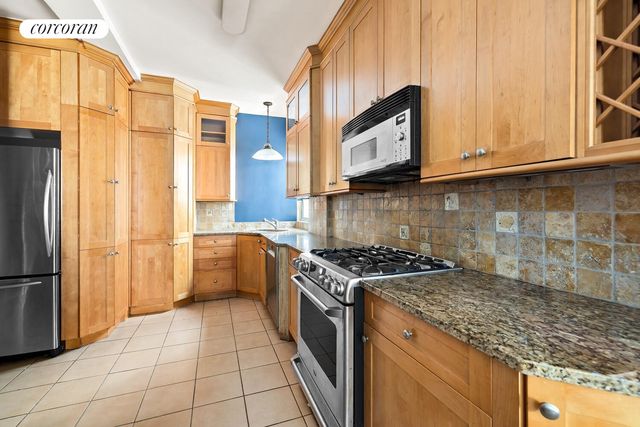 370 Riverside Dr Apt 5C, New York City, NY 10025