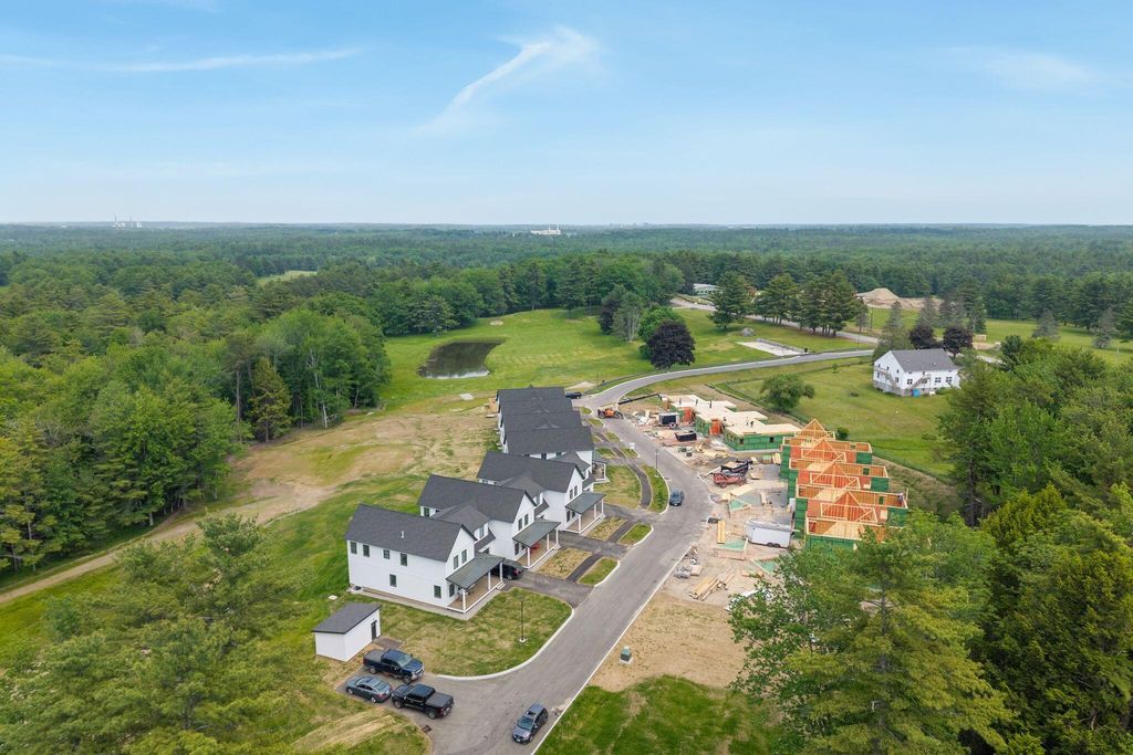 32 Fairway Commons Drive 11, Gorham, ME 04038 — photo 4