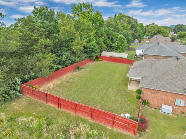 600 Meadow Lynn Drive, Morrilton, AR 72110