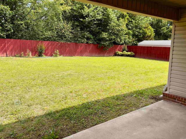 600 Meadow Lynn Drive, Morrilton, AR 72110
