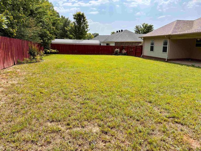 600 Meadow Lynn Drive, Morrilton, AR 72110