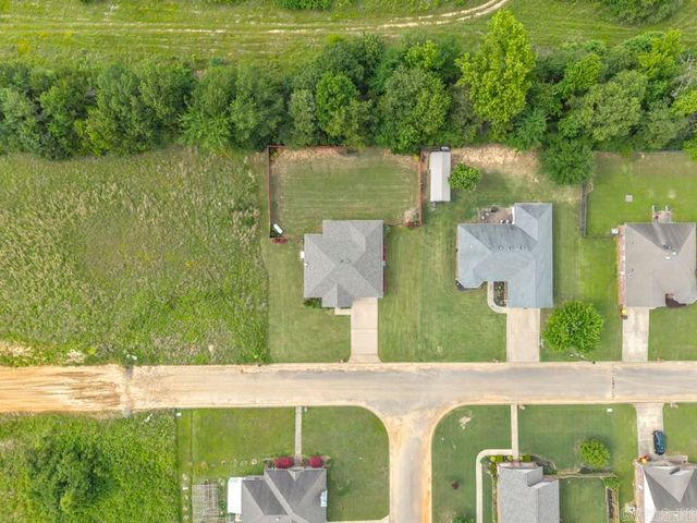 600 Meadow Lynn Drive, Morrilton, AR 72110