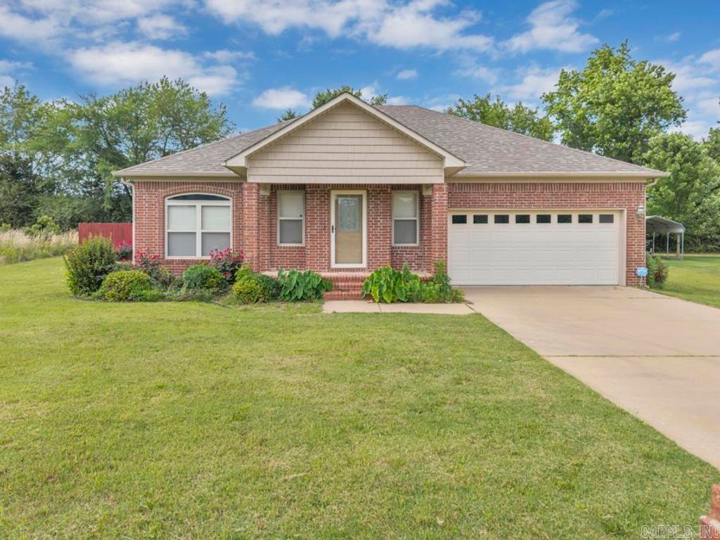 600 Meadow Lynn Drive, Morrilton, AR 72110