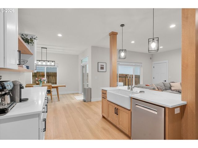 1111 33rd Ave, Forest Grove, OR 97116