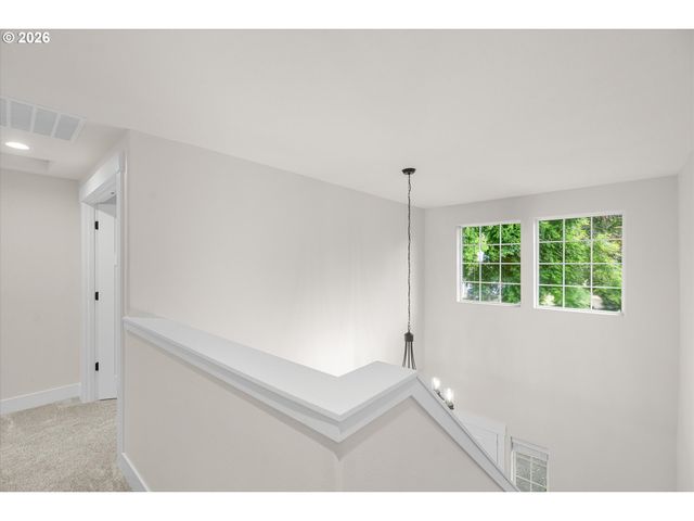 1111 33rd Ave, Forest Grove, OR 97116
