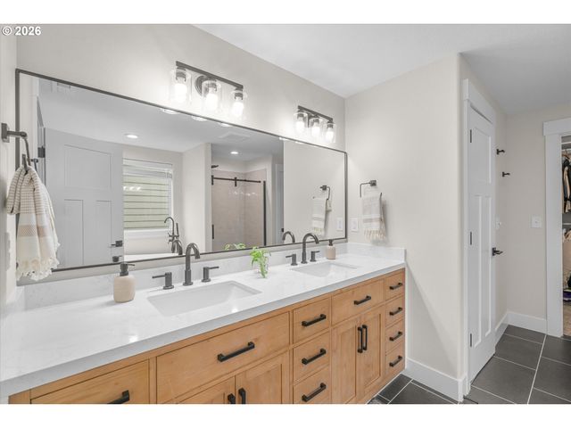 1111 33rd Ave, Forest Grove, OR 97116