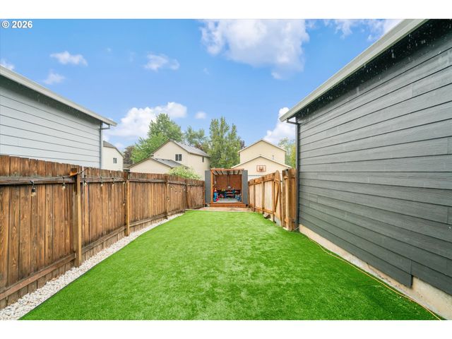1111 33rd Ave, Forest Grove, OR 97116