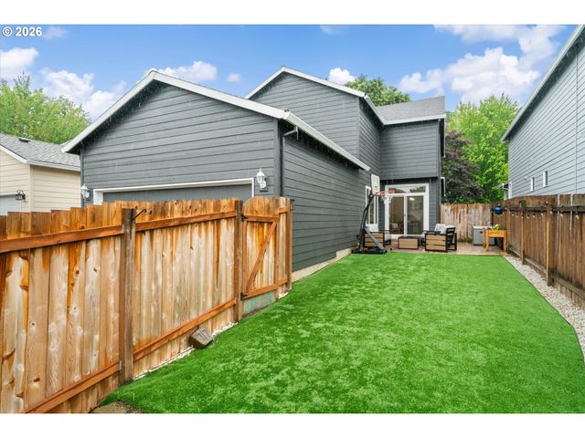1111 33rd Ave, Forest Grove, OR 97116